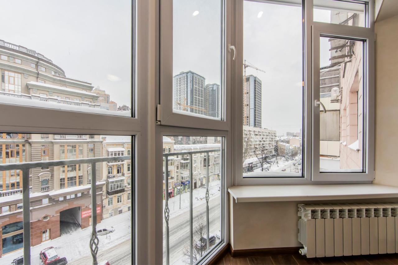 Шикарная Квартира Возле Костёла В Центре Kyiv Exterior photo
